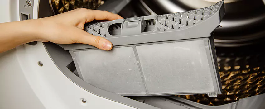 Signs Of A Clogged Dryer Lint Trap in East Massapequa, New York